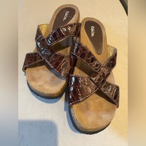 Taos Nameshout Sandals Open Toe Slide Brown Leather Slip On Womens Size US 7